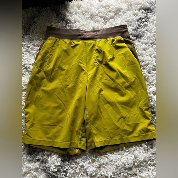 Lululemon T.H.E. Short 9" *Linerless Golden Lime / Mossy / Grey Sage - Picture 1 of 3